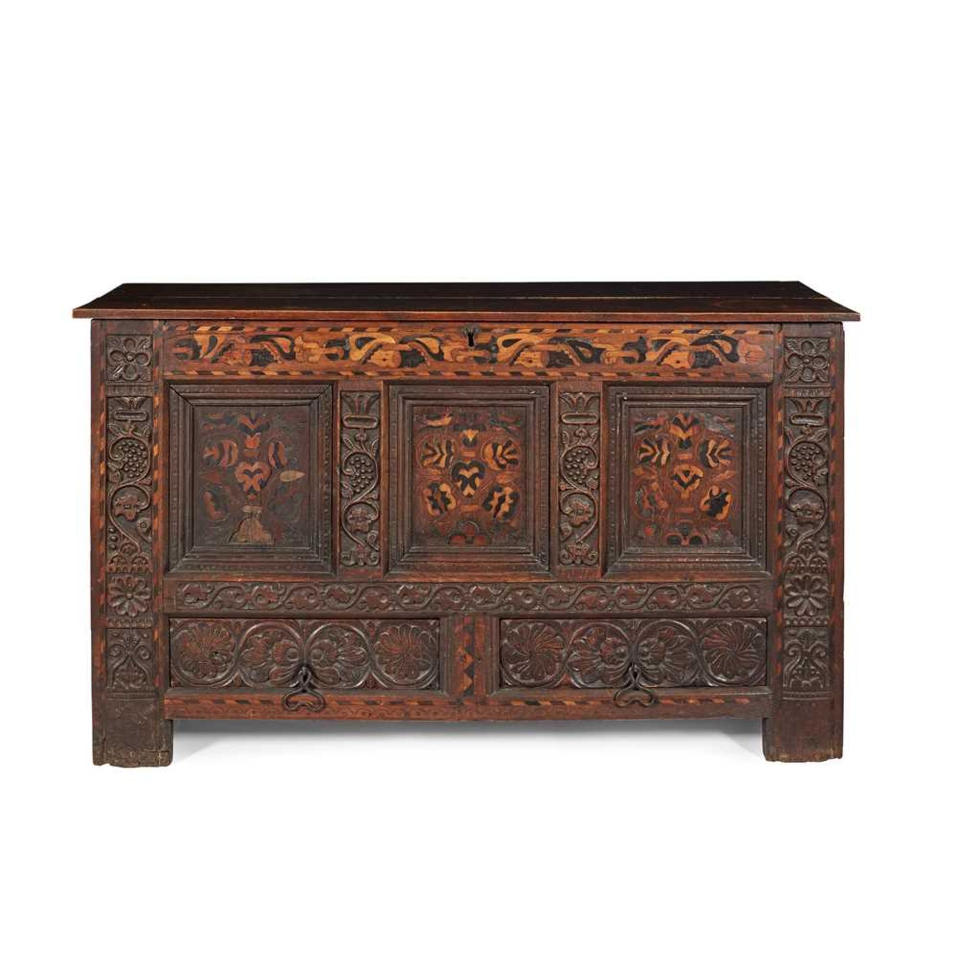 CARVED OAK AND MARQUETRY MULE CHEST 17TH CENTURY