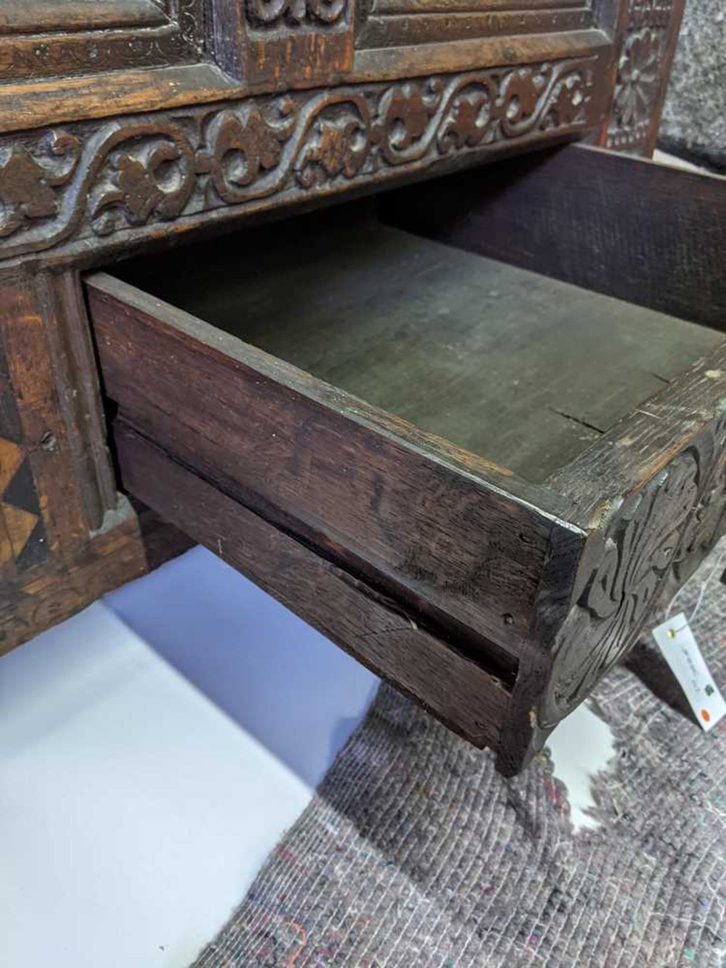 CARVED OAK AND MARQUETRY MULE CHEST 17TH CENTURY - Image 17 of 24