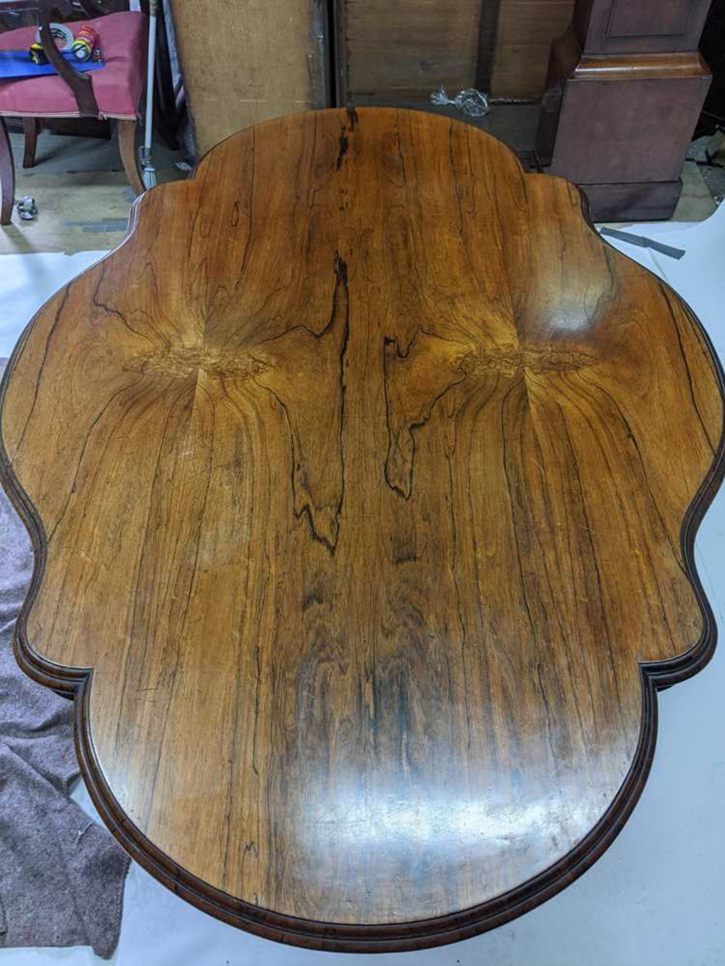 VICTORIAN ROSEWOOD CENTRE OR LOO TABLE MID 19TH CENTURY - Bild 4 aus 8