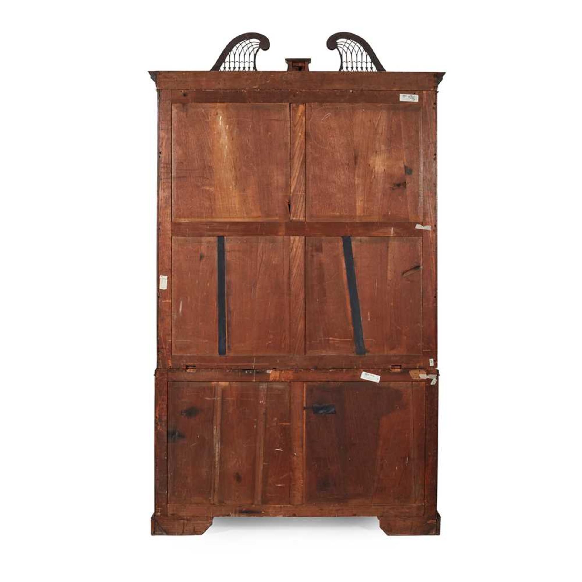 SCOTTISH GEORGE III MAHOGANY BOOKCASE CABINET, ATTRIBUTED TO THE WORKSHOP OF FRANCIS AND WILLIAM BRO - Bild 2 aus 21