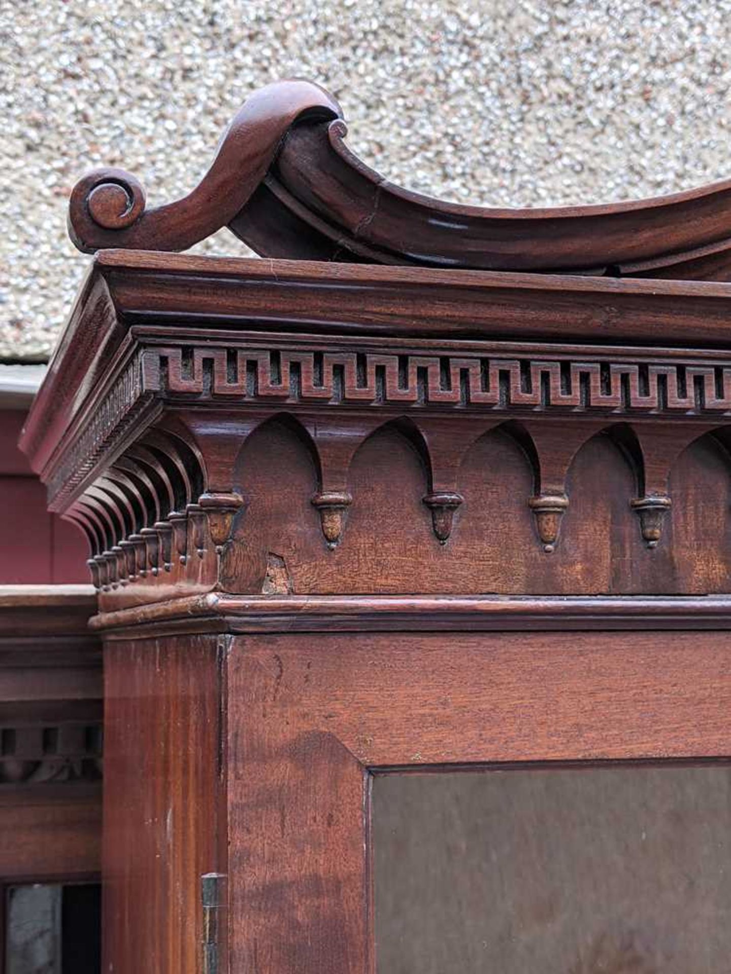 SCOTTISH GEORGE III MAHOGANY BOOKCASE CABINET, ATTRIBUTED TO THE WORKSHOP OF FRANCIS AND WILLIAM BRO - Bild 13 aus 21