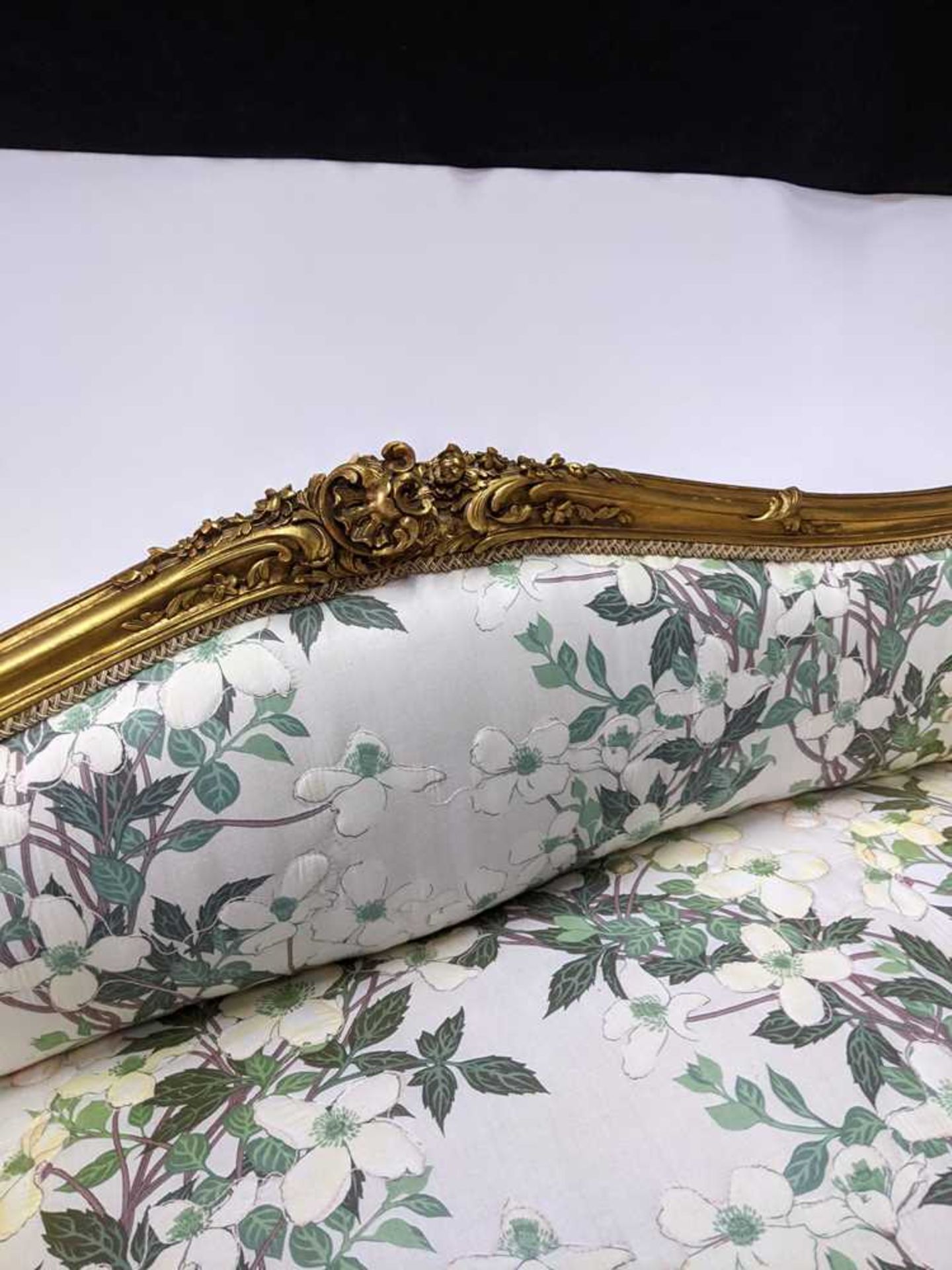 ROCOCO REVIVAL GILTWOOD WINDOW SEAT 19TH CENTURY - Image 10 of 11