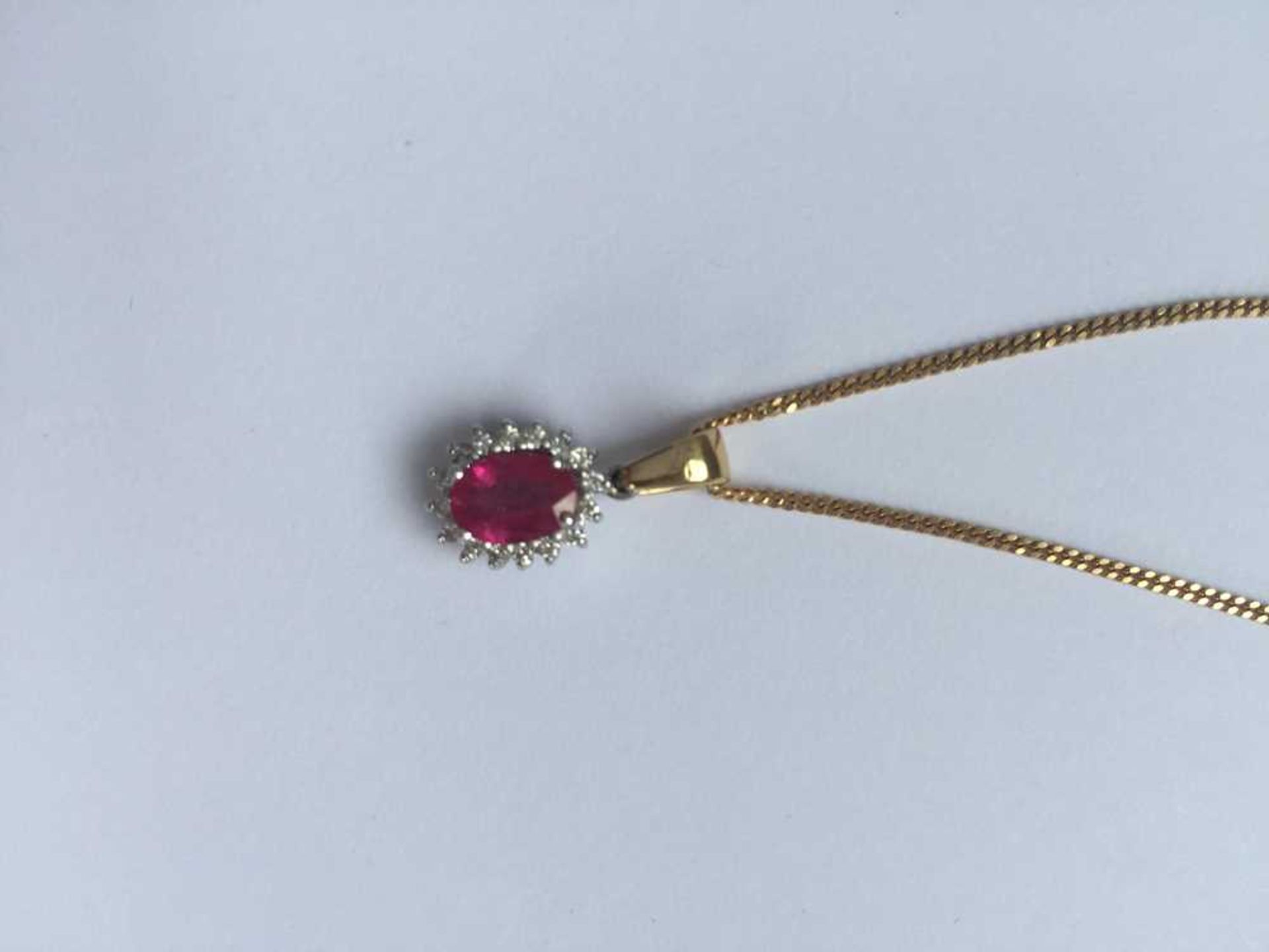 A pink sapphire and diamond pendant necklace - Bild 13 aus 17