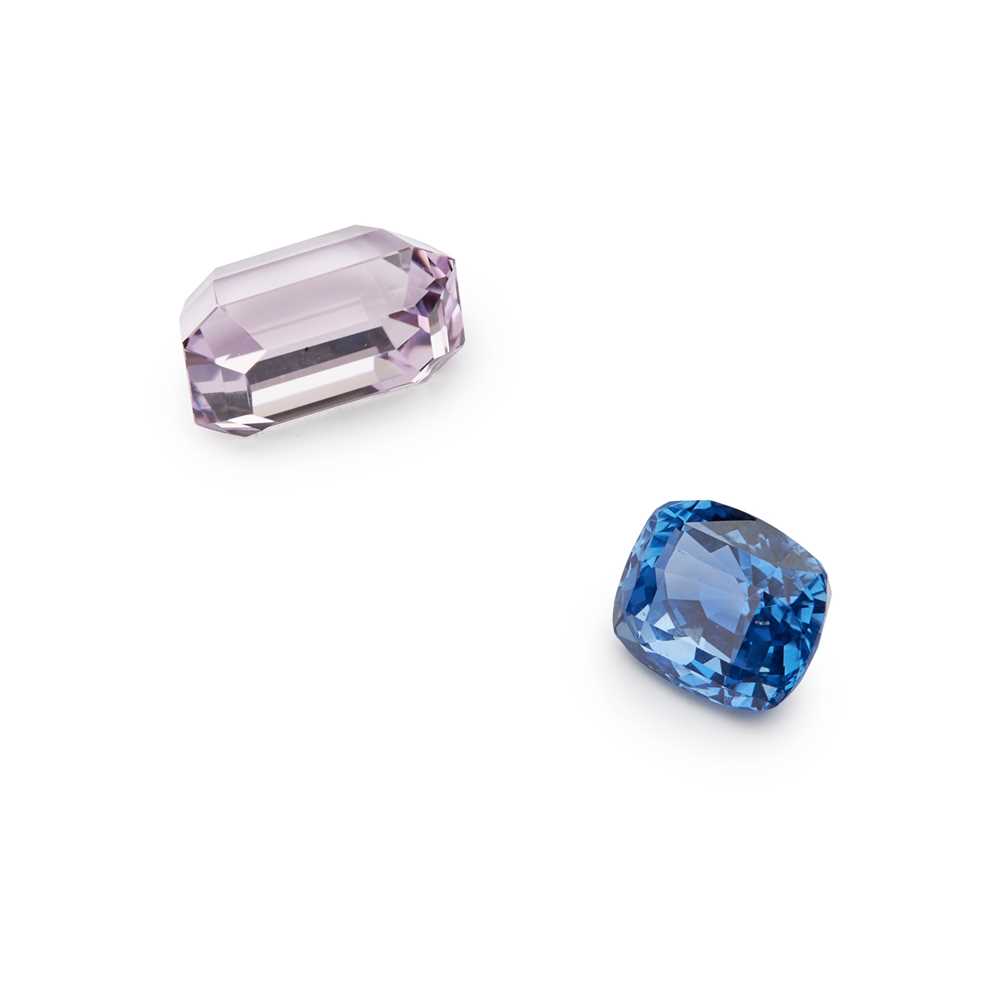 An unheated blue sapphire and various loose gemstones - Image 2 of 17