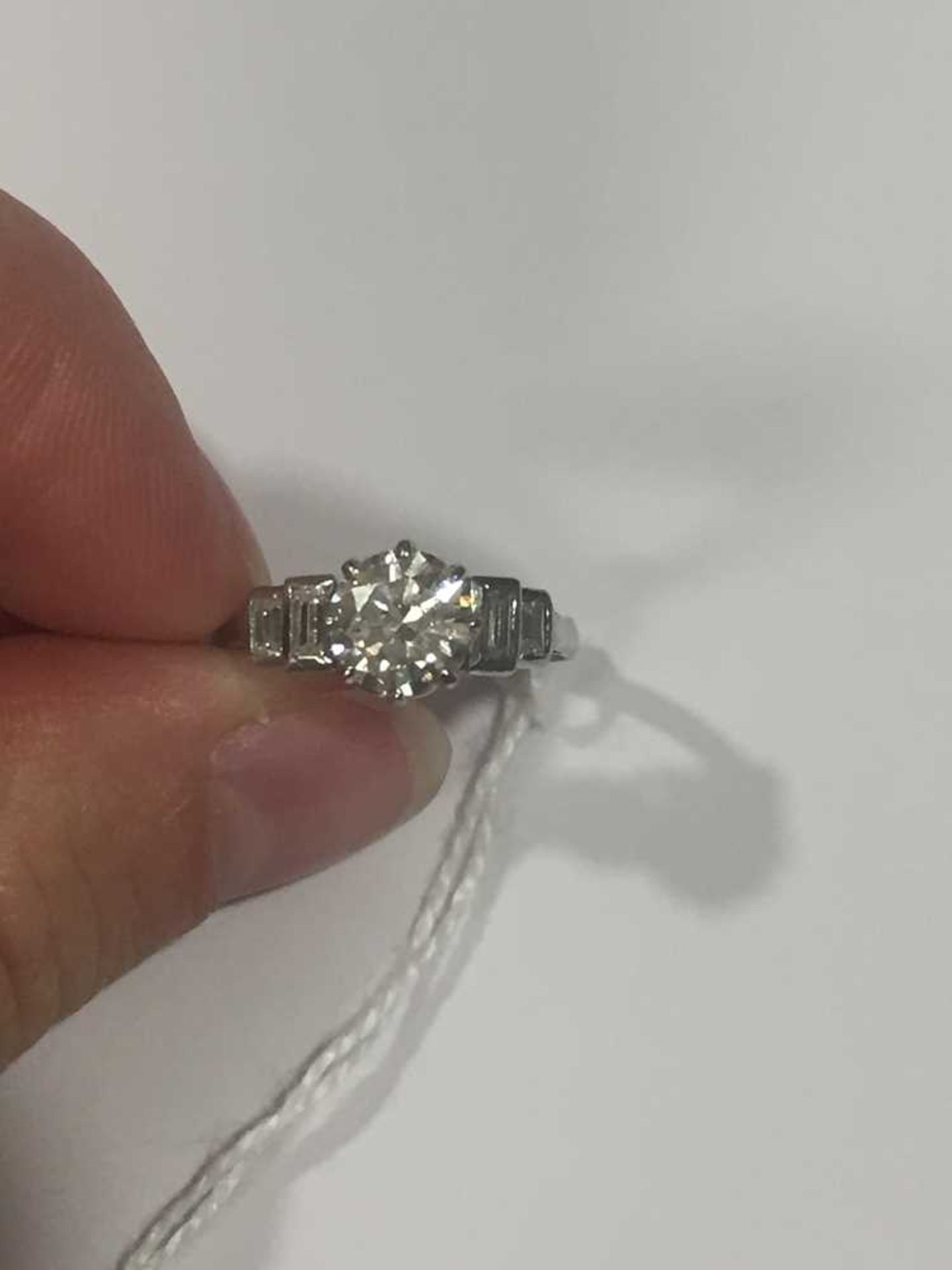 A single stone diamond ring - Image 7 of 7