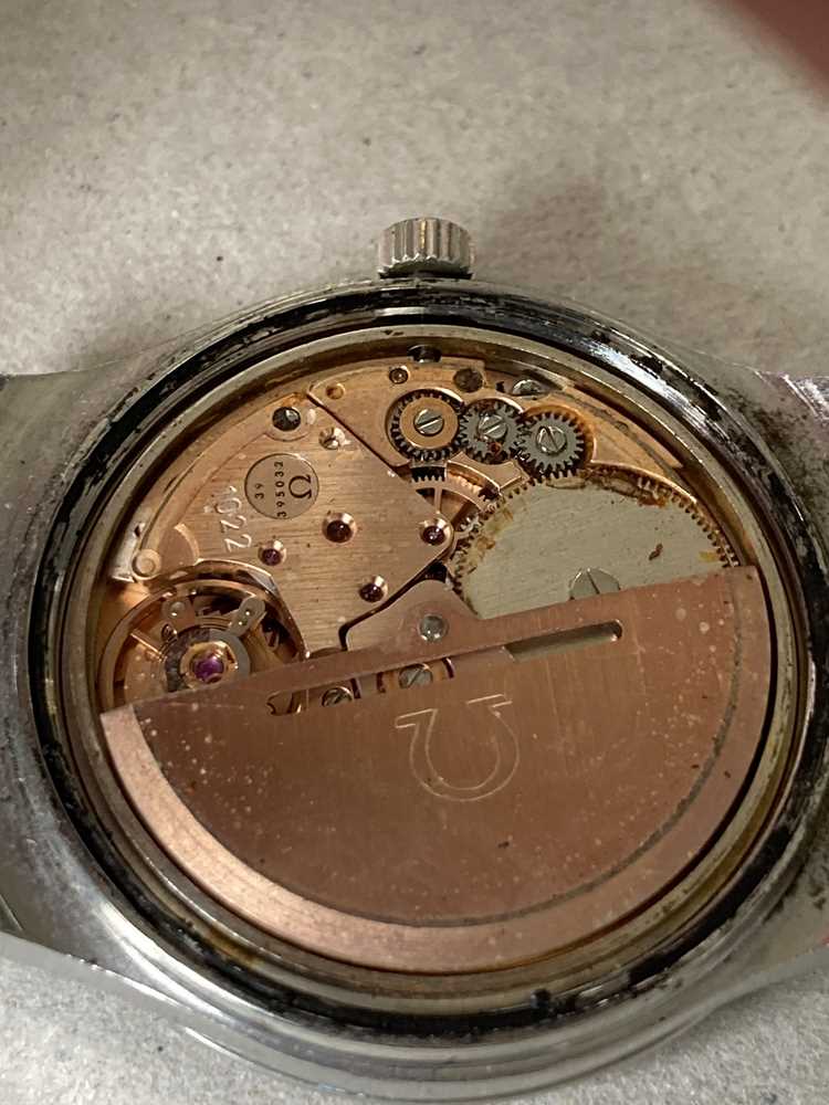 Three gentleman's wrist watches - Image 8 of 16