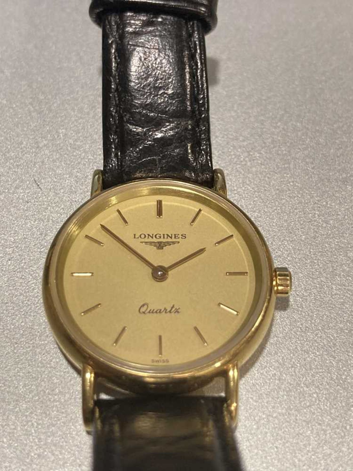 Longines: a lady's gold watch - Image 2 of 4
