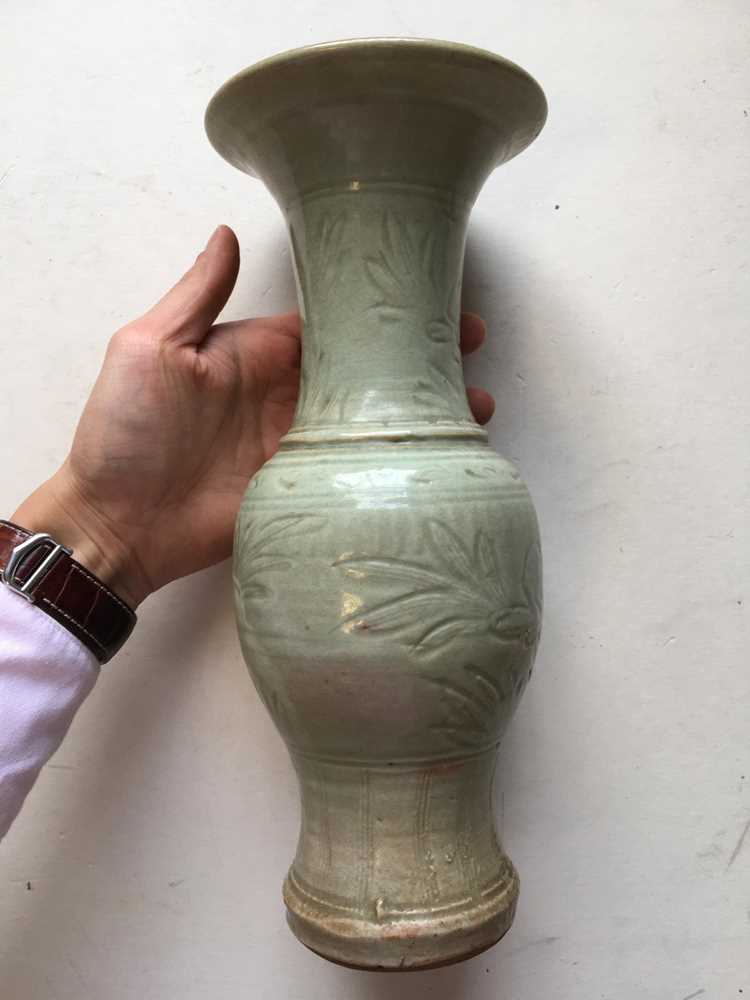 COLLECTION OF THREE VASES - Image 31 of 37