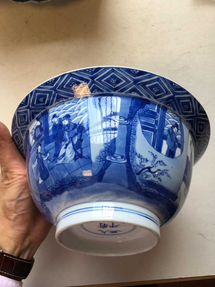 (A PRIVATE SCOTTISH COLLECTION, LOT 98-101) GROUP OF ELEVEN BLUE AND WHITE WARES QING DYNASTY, 18TH - Image 31 of 54