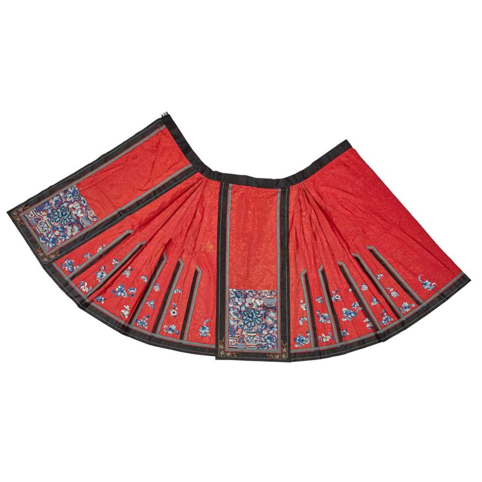 HAN CHINESE WOMAN'S EMBROIDERED RED SILK PLEATED SKIRT LATE QING DYNASTY-REPUBLIC PERIOD, 19TH-20TH