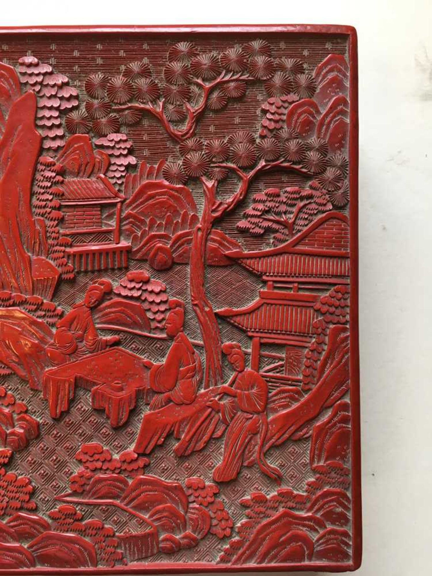 CARVED CINNABAR LACQUER RECTANGULAR BOX AND COVER QING DYNASTY, 19TH CENTURY - Bild 6 aus 16