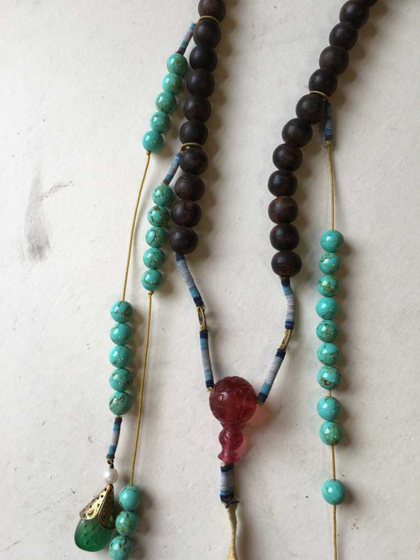 AGARWOOD AND MULTI-GEMSTONE COURT NECKLACE AND ROSARY - Image 4 of 16