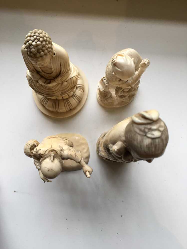 GROUP OF EIGHT JAPANESE IVORY CARVINGS MEIJI PERIOD - Image 56 of 56