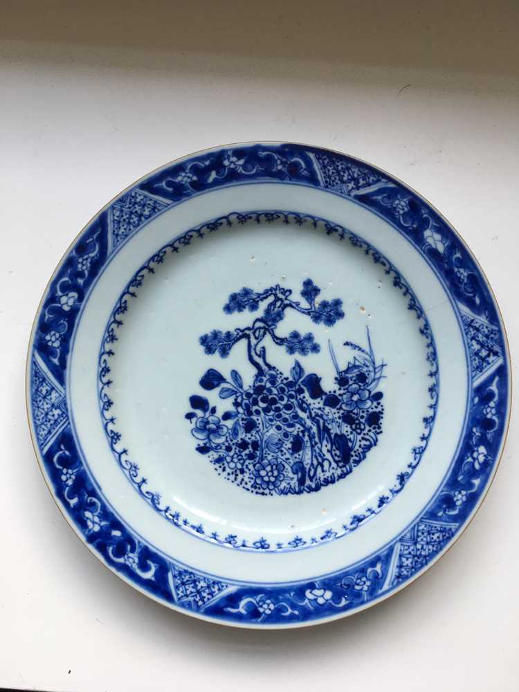GROUP OF FOUR BLUE AND WHITE PLATES QING DYNASTY, 18TH CENTURY - Image 17 of 21