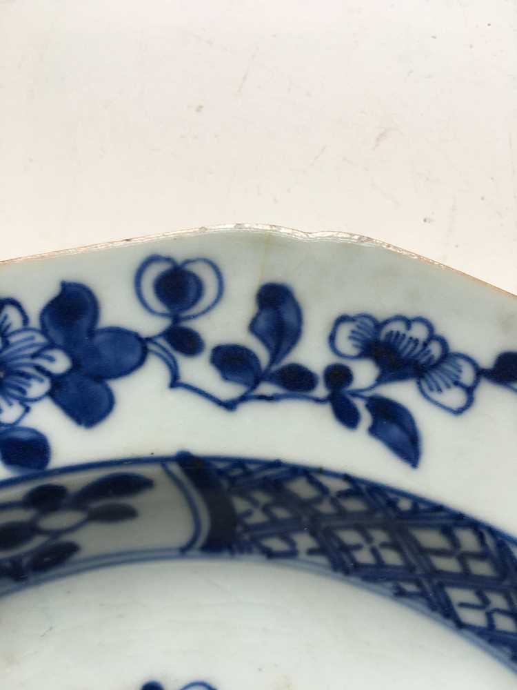 GROUP OF EIGHT BLUE AND WHITE PLATES QING DYNASTY, 18TH CENTURY - Image 33 of 46