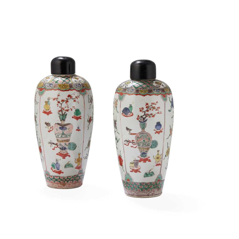 PAIR OF WUCAI 'BOGU' VASES QING DYNASTY, 18TH-19TH CENTURY