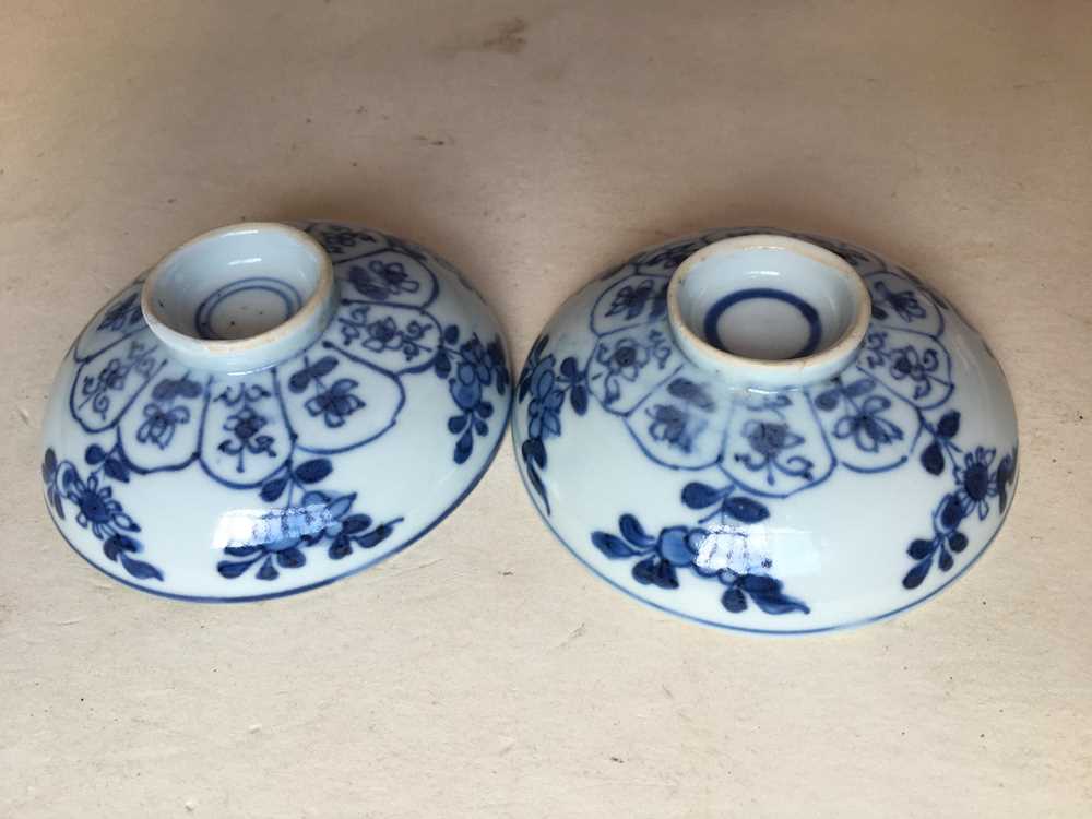 (A PRIVATE SCOTTISH COLLECTION, LOT 98-101) GROUP OF ELEVEN BLUE AND WHITE WARES QING DYNASTY, 18TH - Image 44 of 54