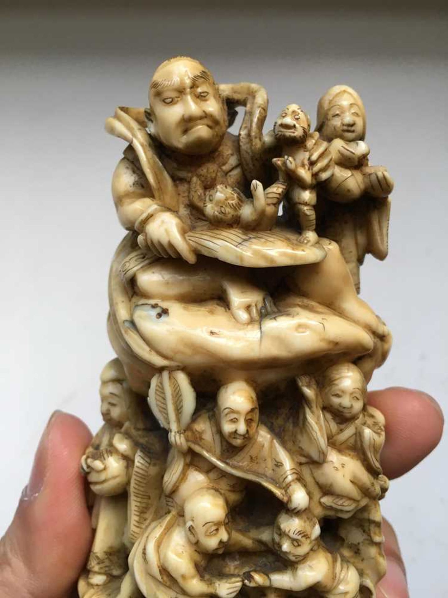 GROUP OF FIVE JAPANESE IVORY CARVINGS MEIJI PERIOD - Image 14 of 65