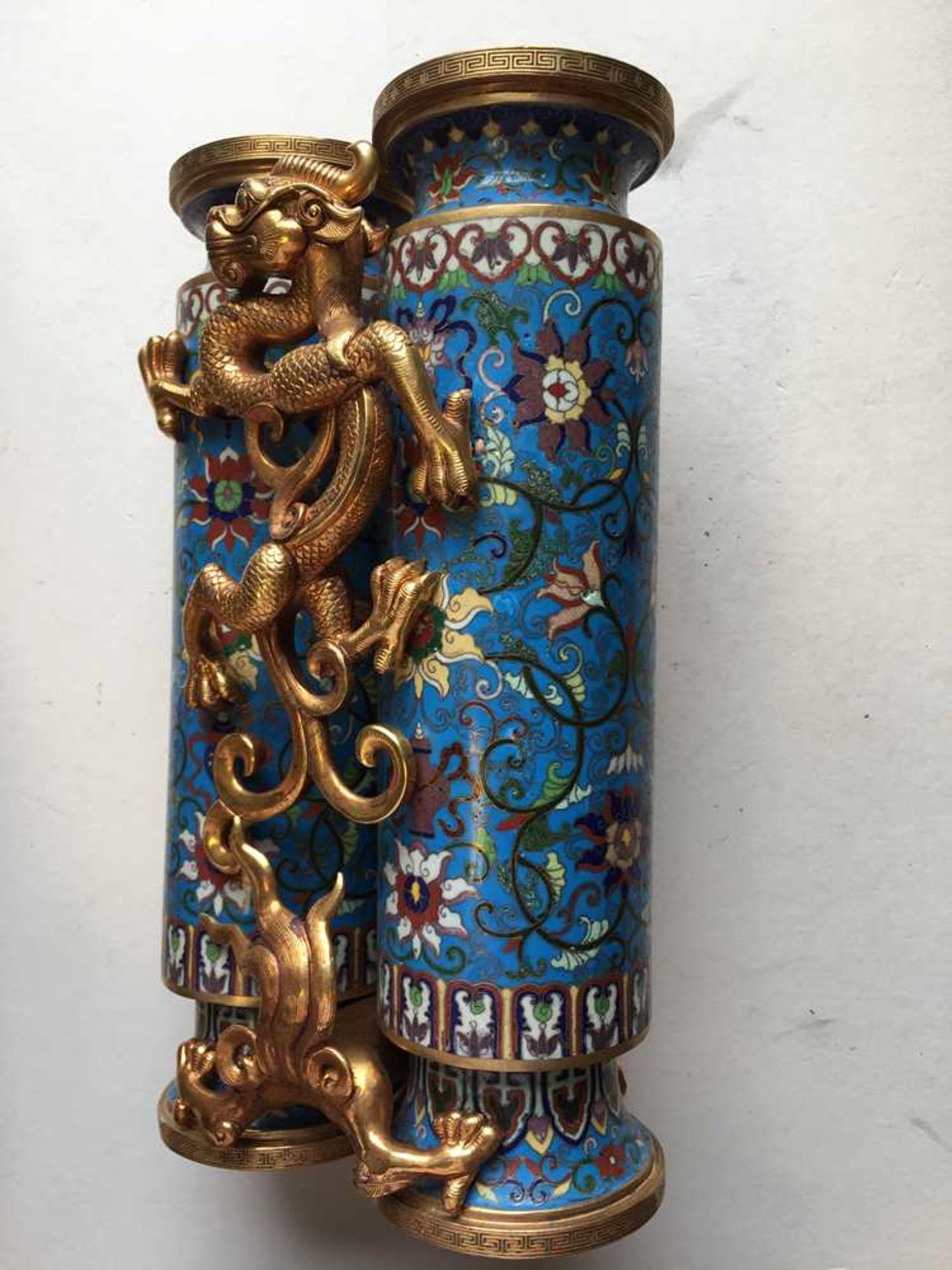 GILT-BRONZE CLOISONNÉ ENAMEL CHAMPION VASE 20TH CENTURY - Image 11 of 15