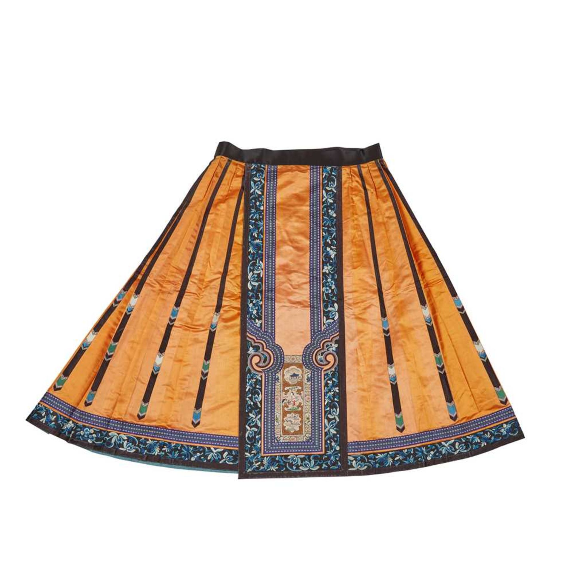 HAN CHINESE WOMAN'S EMBROIDERED APRICOT SILK PLEATED SKIRT LATE QING DYNASTY-REPUBLIC PERIOD, 19TH-2