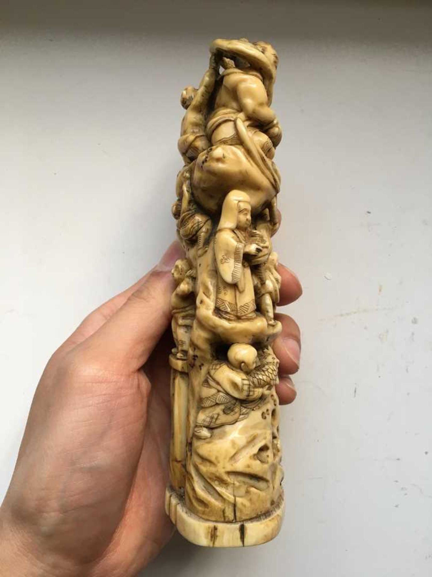 GROUP OF FIVE JAPANESE IVORY CARVINGS MEIJI PERIOD - Image 9 of 65