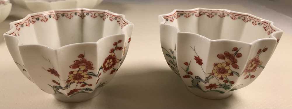 A PAIR OF RARE WORCESTER TEABOWLS AND SAUCERS CIRCA 1752 - Image 14 of 16