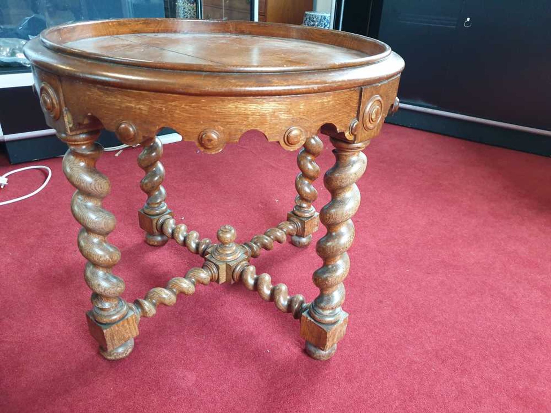 A JACOBEAN REVIVAL OAK OCCASIONAL TABLE EARLY 20TH CENTURY - Image 9 of 10
