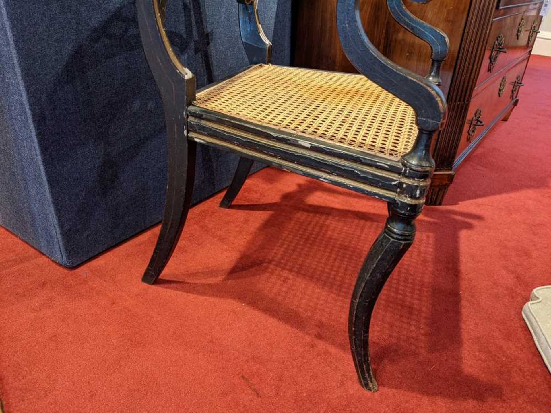 A PAIR OF EARLY REGENCY EBONISED, PAINTED AND GILT OPEN ARMCHAIRS EARLY 19TH CENTURY - Bild 13 aus 16