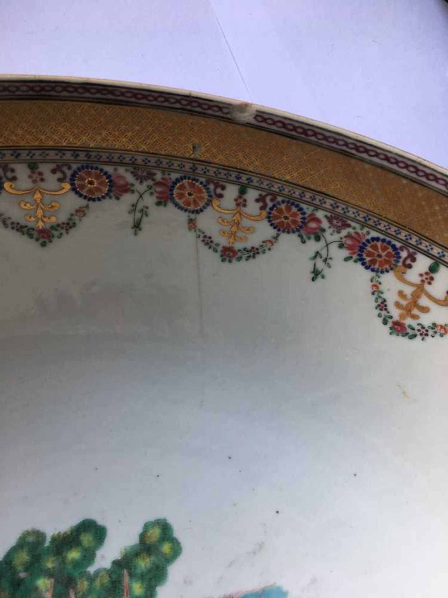 A CHINESE EXPORT EUROPEAN SUBJECT PORCELAIN PUNCH BOWL QING DYNASTY, 18TH CENTURY - Image 17 of 20