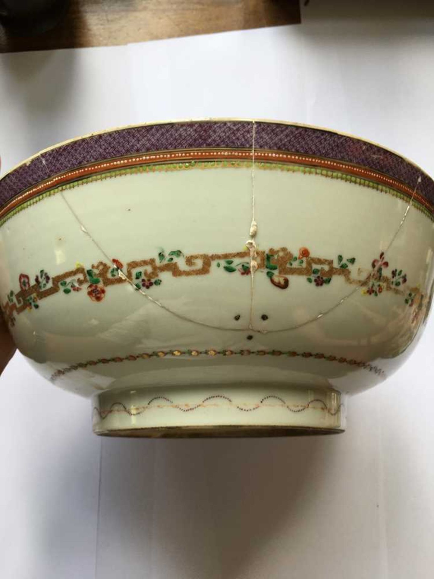 TWO CHINESE EXPORT PORCELAIN PUNCH BOWLS QING DYNASTY, LATE 18TH/19TH CENTURY - Image 9 of 33