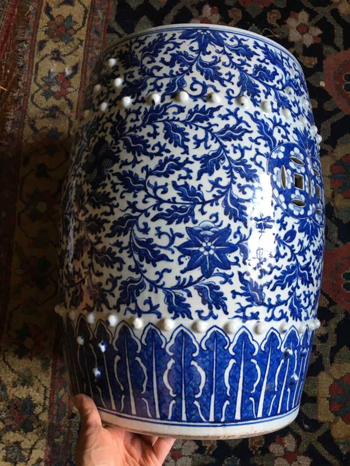 A PAIR OF CHINESE BLUE AND WHITE PORCELAIN GARDEN SEATS 20TH CENTURY - Bild 20 aus 28