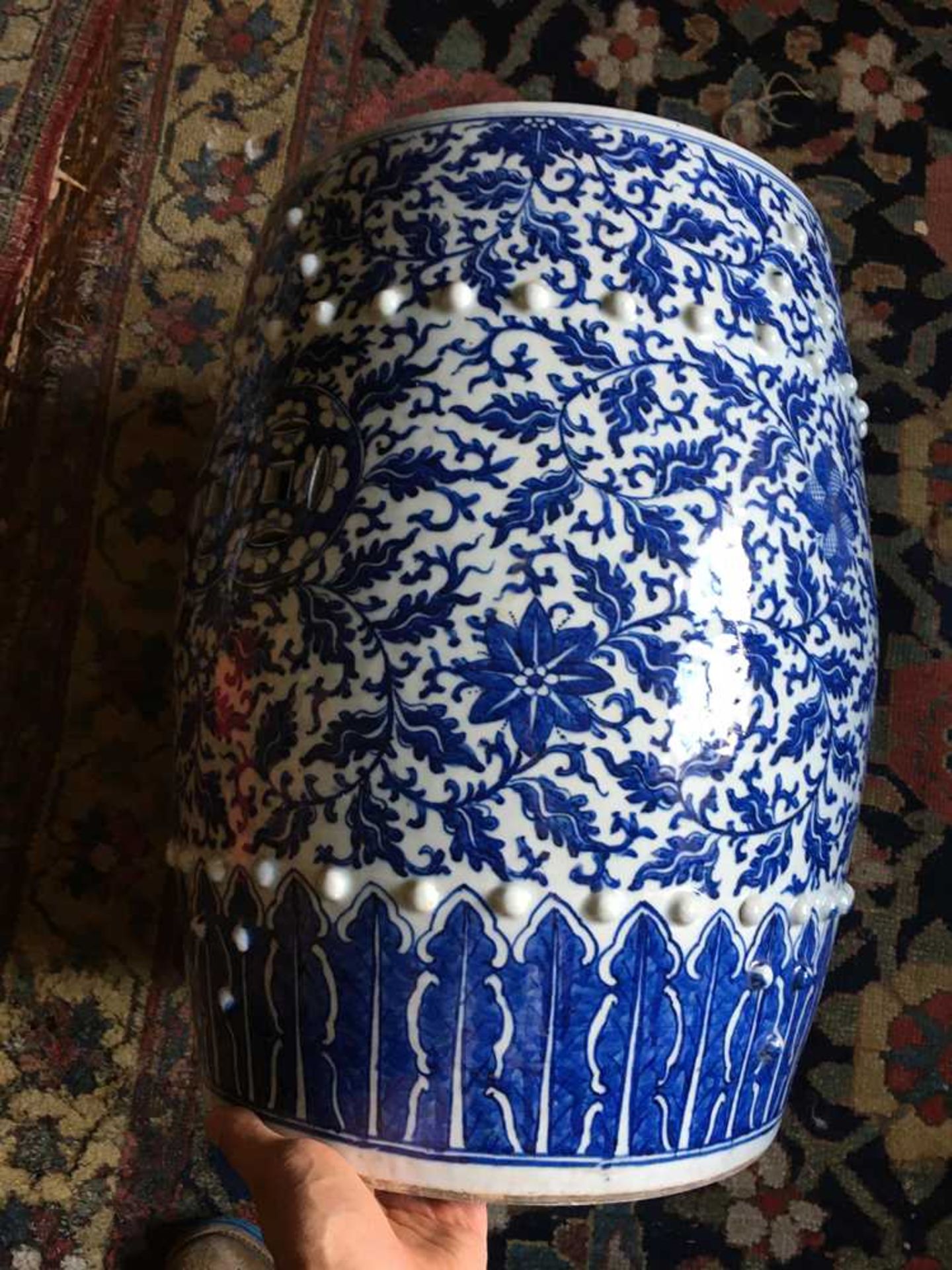 A PAIR OF CHINESE BLUE AND WHITE PORCELAIN GARDEN SEATS 20TH CENTURY - Bild 23 aus 28