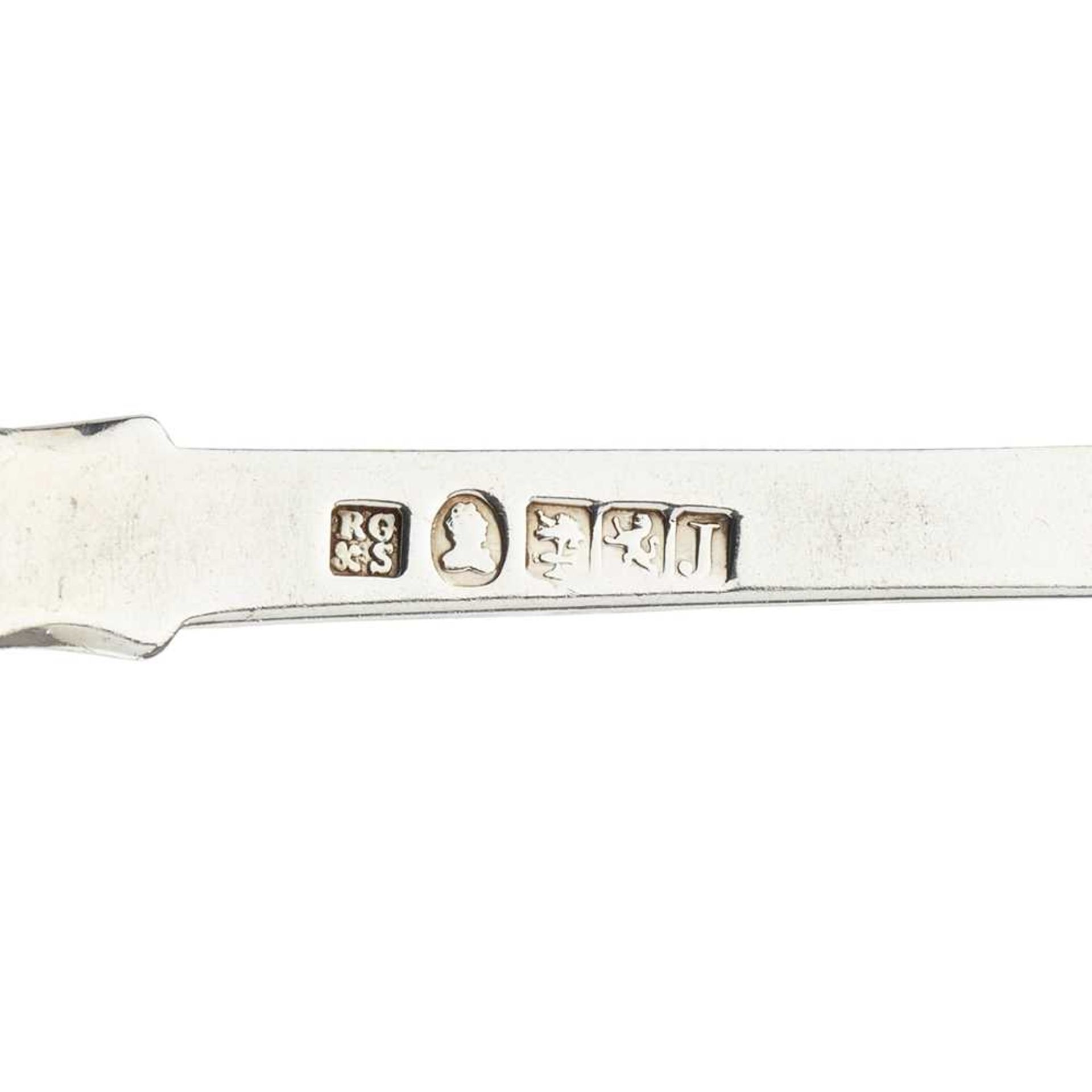 A PART GEORGE IV PRIVATE DIE SUITE OF FLATWARE ROBERT GRAY & SONS, GLASGOW 1828 - Image 4 of 10