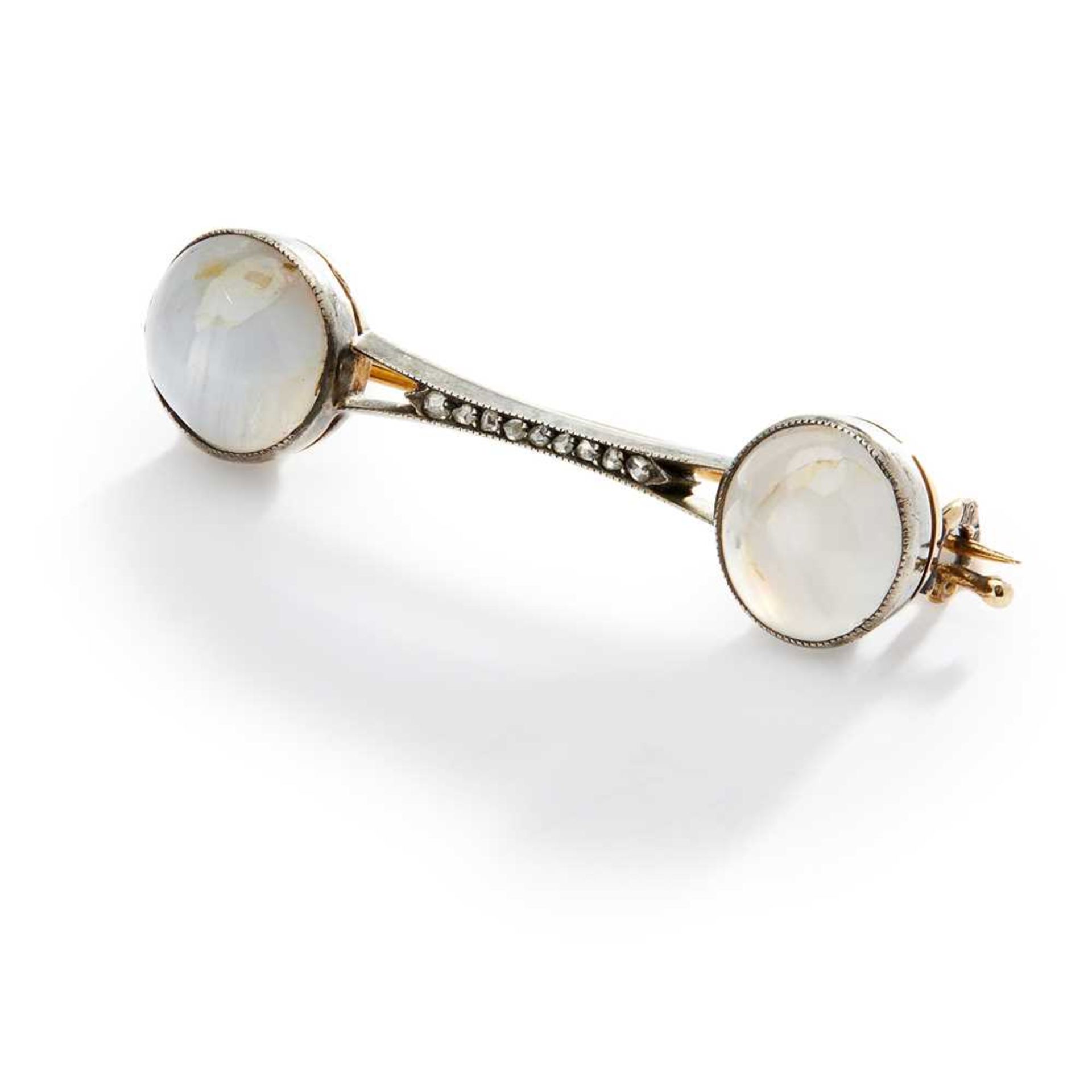 A star sapphire and diamond bar brooch, by Fabergé, circa 1900 - Image 2 of 2