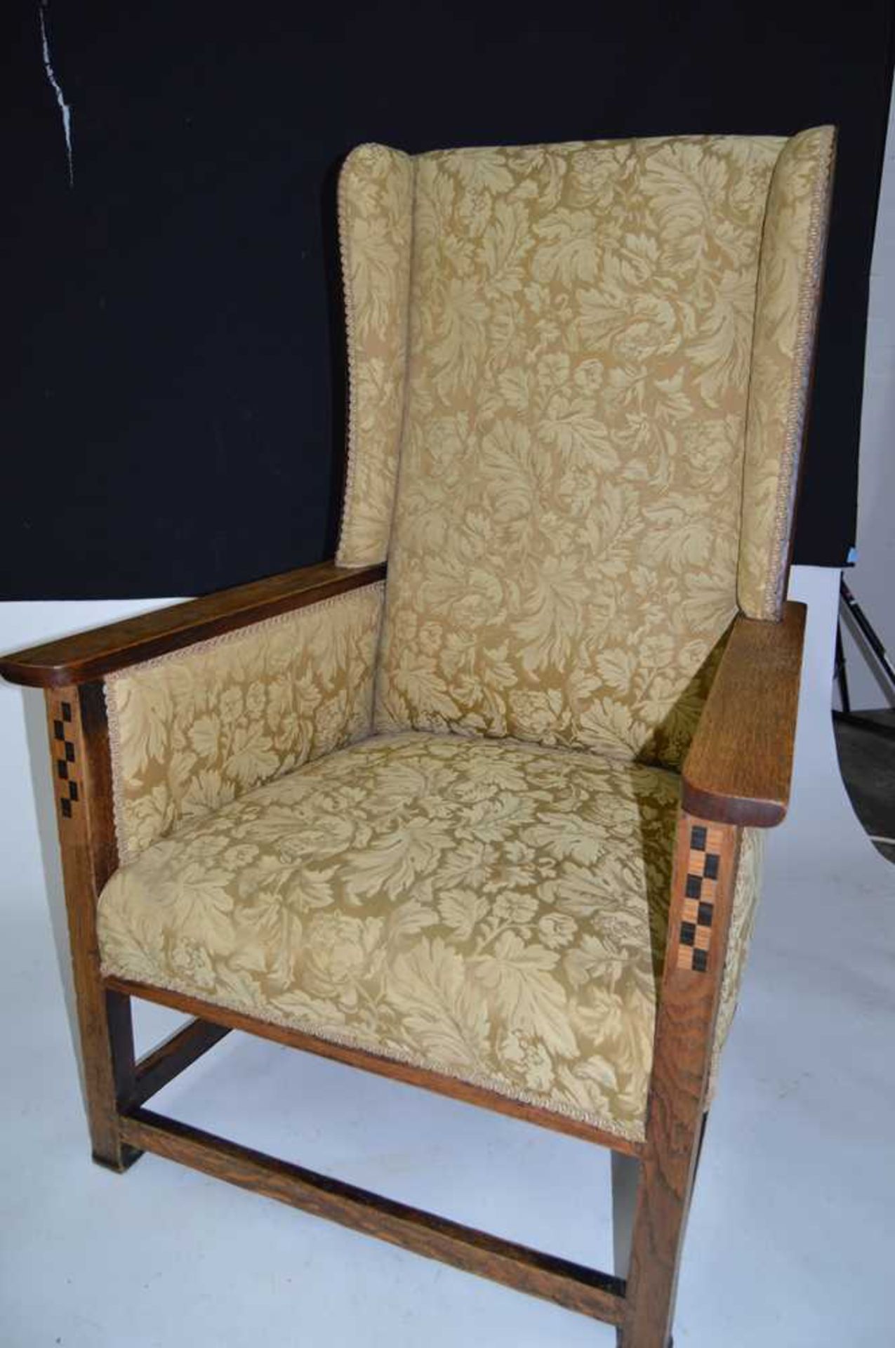 WILLIAM SKULL, HIGH WYCOMBE, AFTER M. H. BAILLIE SCOTT PAIR OF ARTS & CRAFTS WING ARMCHAIRS, CIRCA 1 - Image 6 of 18