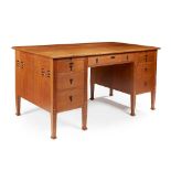 ARTHUR W. SIMPSON (1857-1922), KENDAL (ATTRIBUTED MAKER) ARTS & CRAFTS FREESTANDING DESK, CIRCA 1920