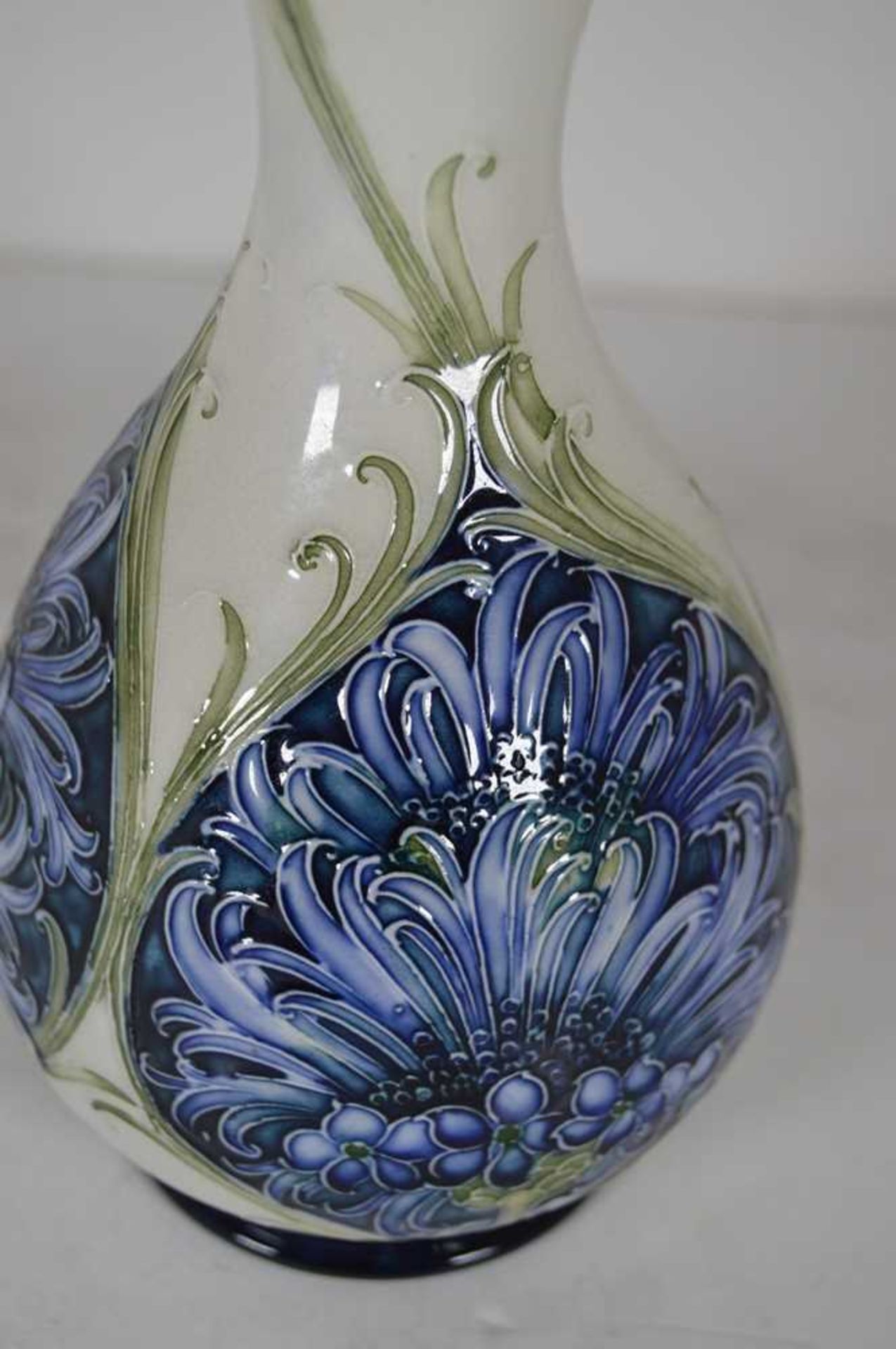 WILLIAM MOORCROFT (1872-1945) FOR JAMES MACINTYRE & CO. ‘FLORIAN WARE’ CORNFLOWER DOUBLE GOURD VASE, - Image 4 of 11