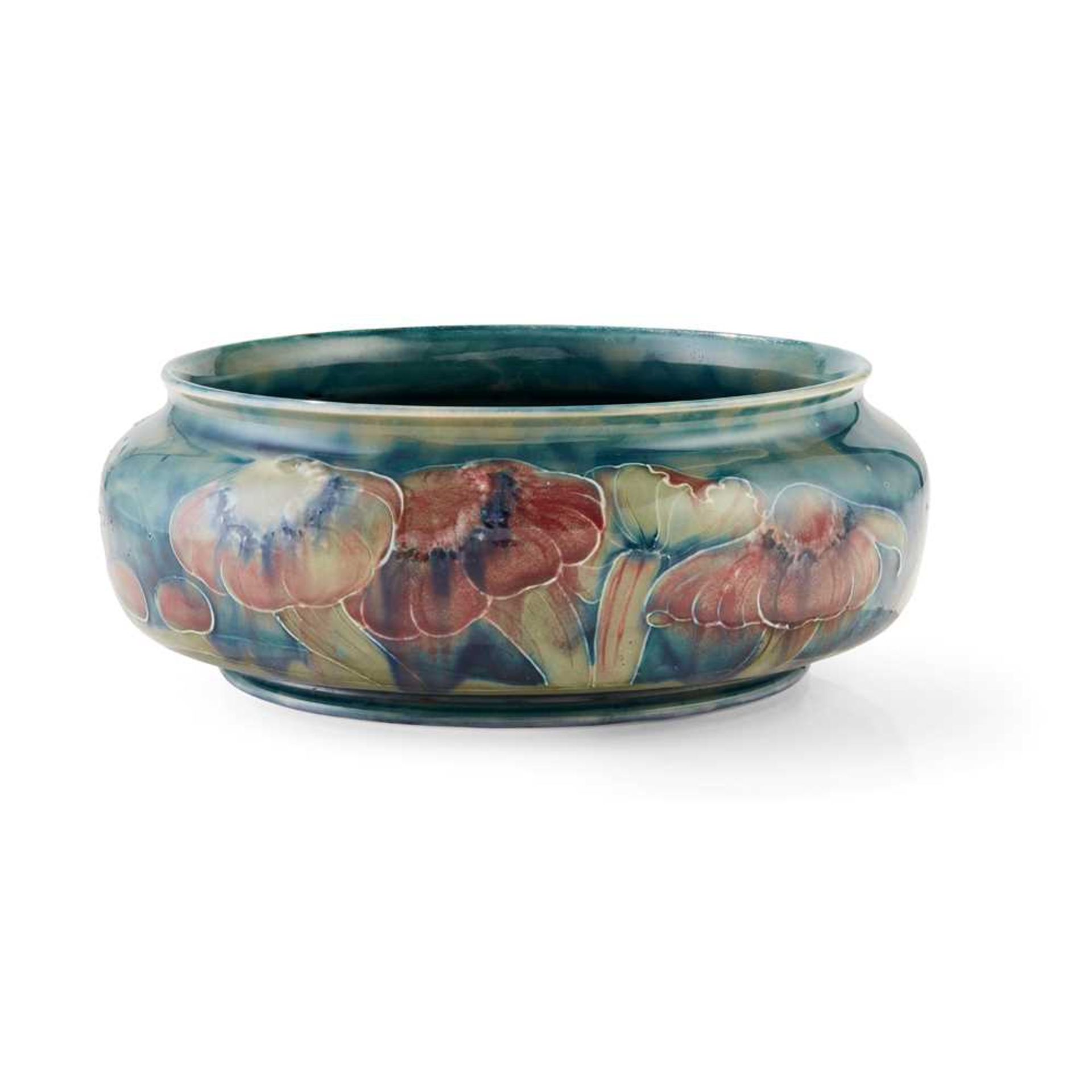 WILLIAM MOORCROFT (1872-1945) FOR MOORCROFT POTTERY ‘CLAREMONT’ PATTERN BOWL, CIRCA 1900