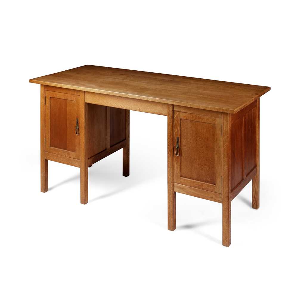 GORDON RUSSELL (1892-1980) DESK, CIRCA 1930