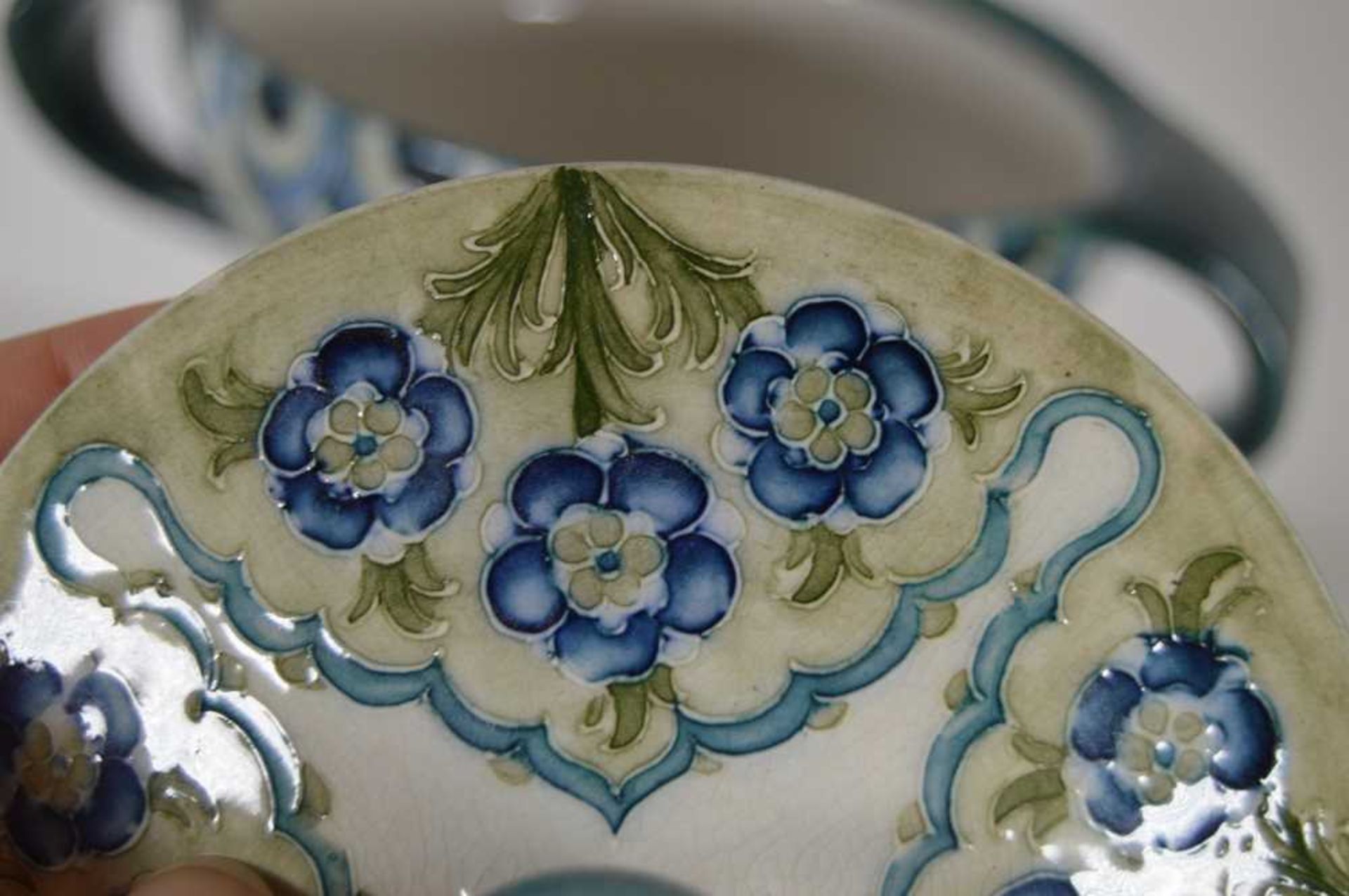 WILLIAM MOORCROFT (1872-1945) FOR JAMES MACINTYRE & CO. ‘FLORIAN WARE’ FORGET-ME-NOT AND TULIPS CHAL - Image 5 of 14