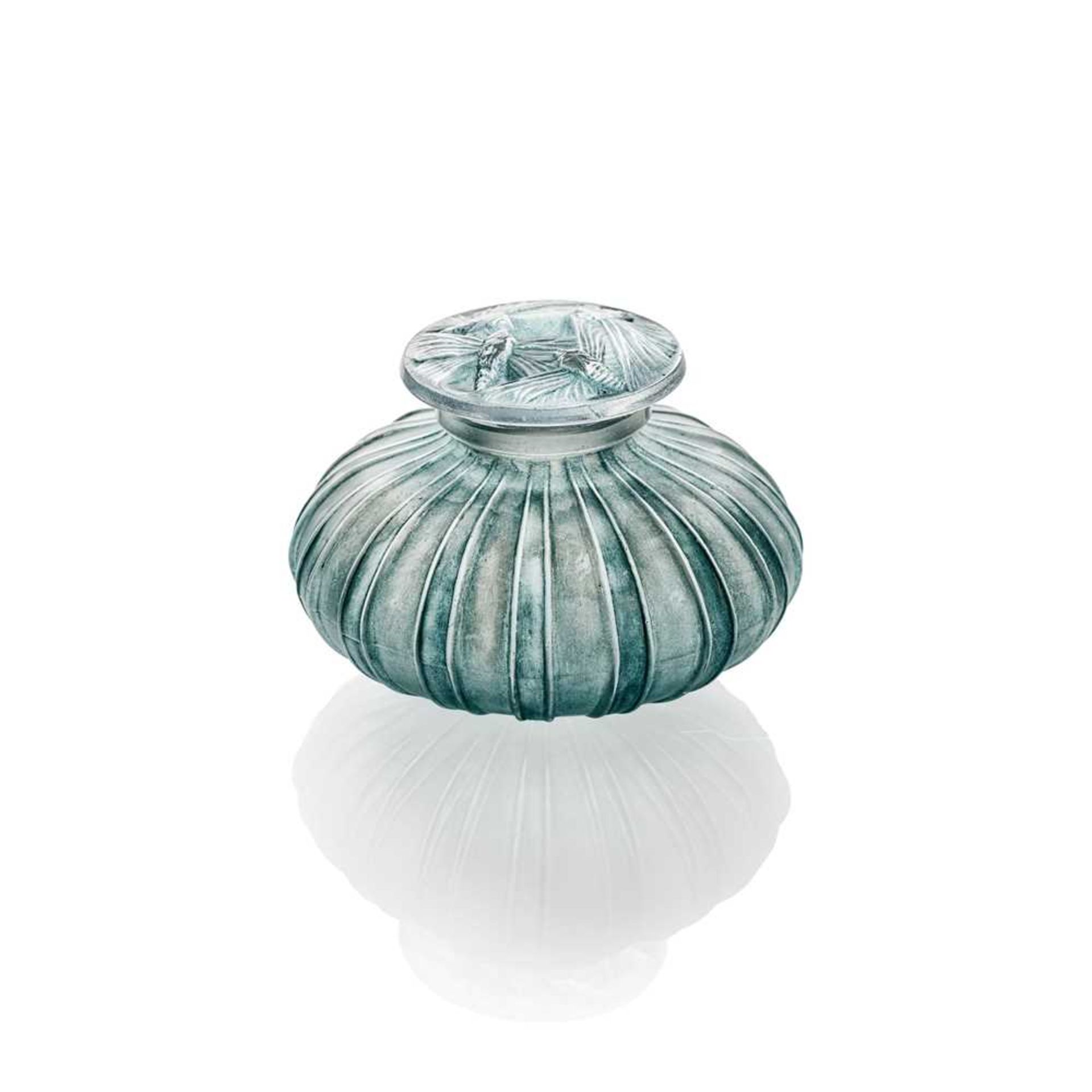 René Lalique (French 1860-1945) CÔTE BOUCHON PAPILLONS SCENT BOTTLE, NO. 477