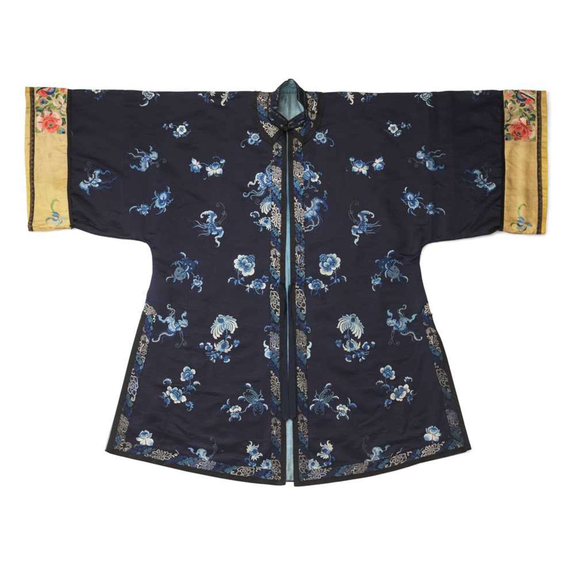 MIDNIGHT-BLUE-GROUND SILK EMBROIDERED LADY'S OVERCOAT LATE QING DYNASTY-REPUBLIC PERIOD, 19TH-20TH C