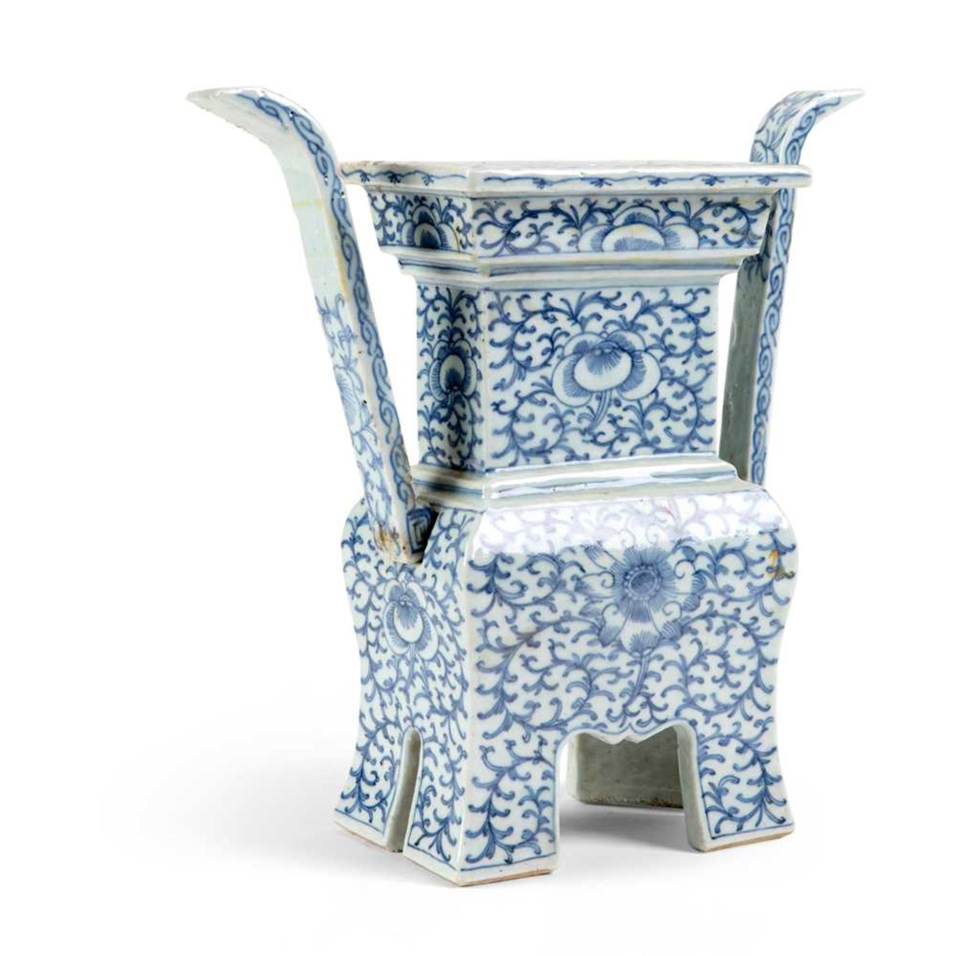 BLUE AND WHITE 'DING' CENSER QING DYNASTY, JIAQING PERIOD