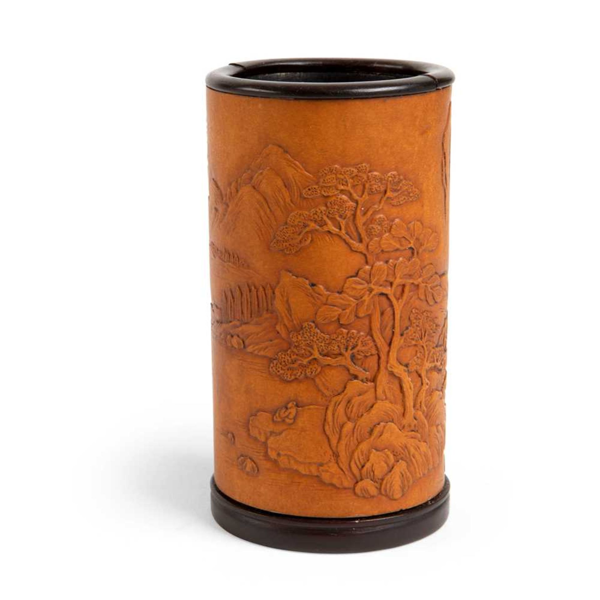 MOULDED GOURD 'LANDSCAPE' BRUSH POT LATE QING DYNASTY-REPUBLIC PERIOD, 19TH-20TH CENTURY