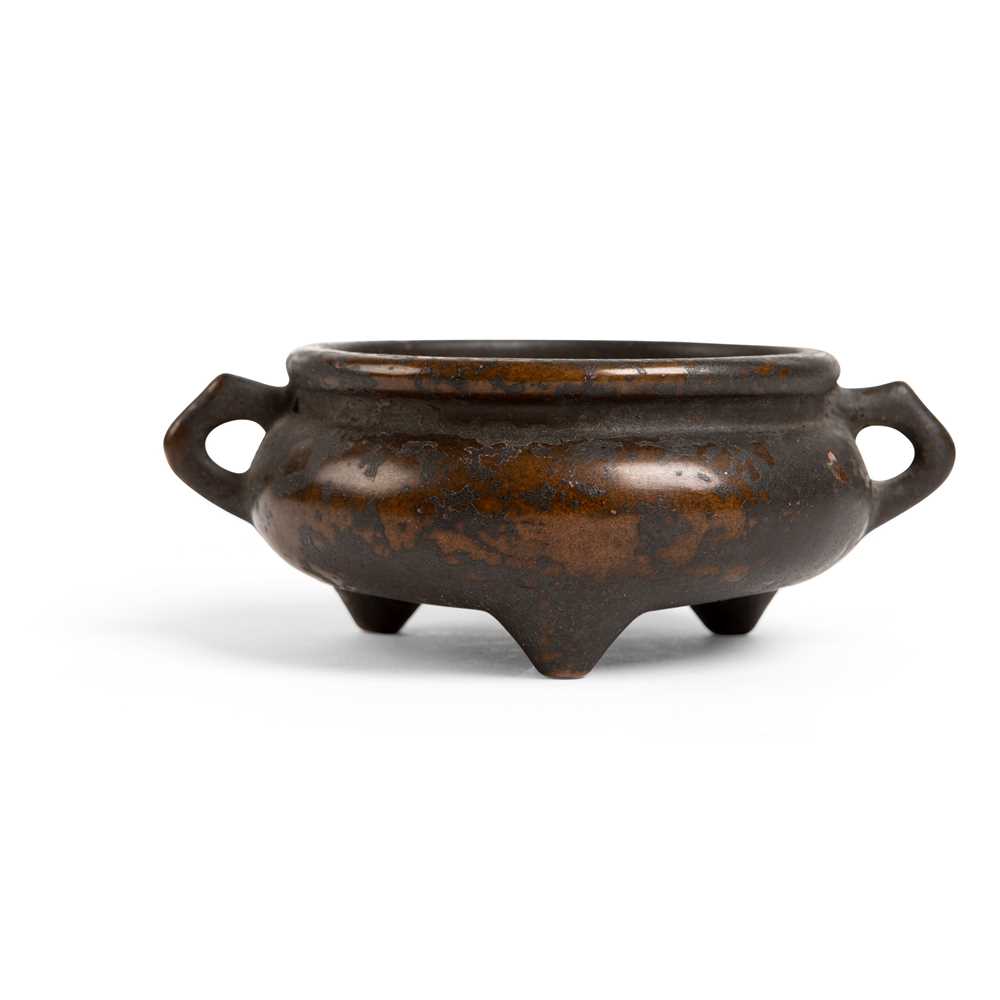 BRONZE TRIPOD CENSER QING DYNASTY, 17TH-18TH CENTURY