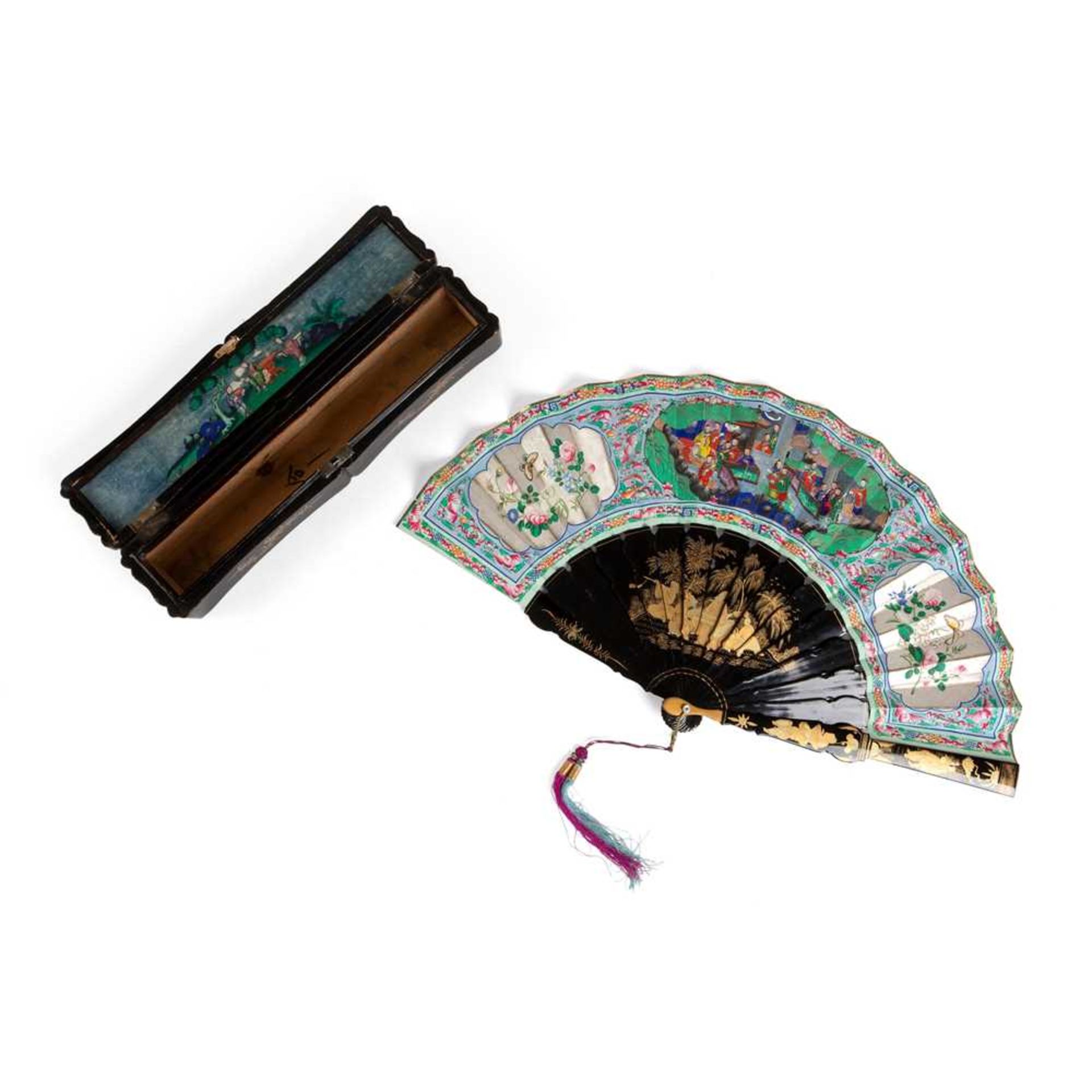 CANTON LACQUERED AND PAPER 'BIRDS AND FLOWERS' FAN WITH BOX QING DYNASTY, 19TH CENTURY