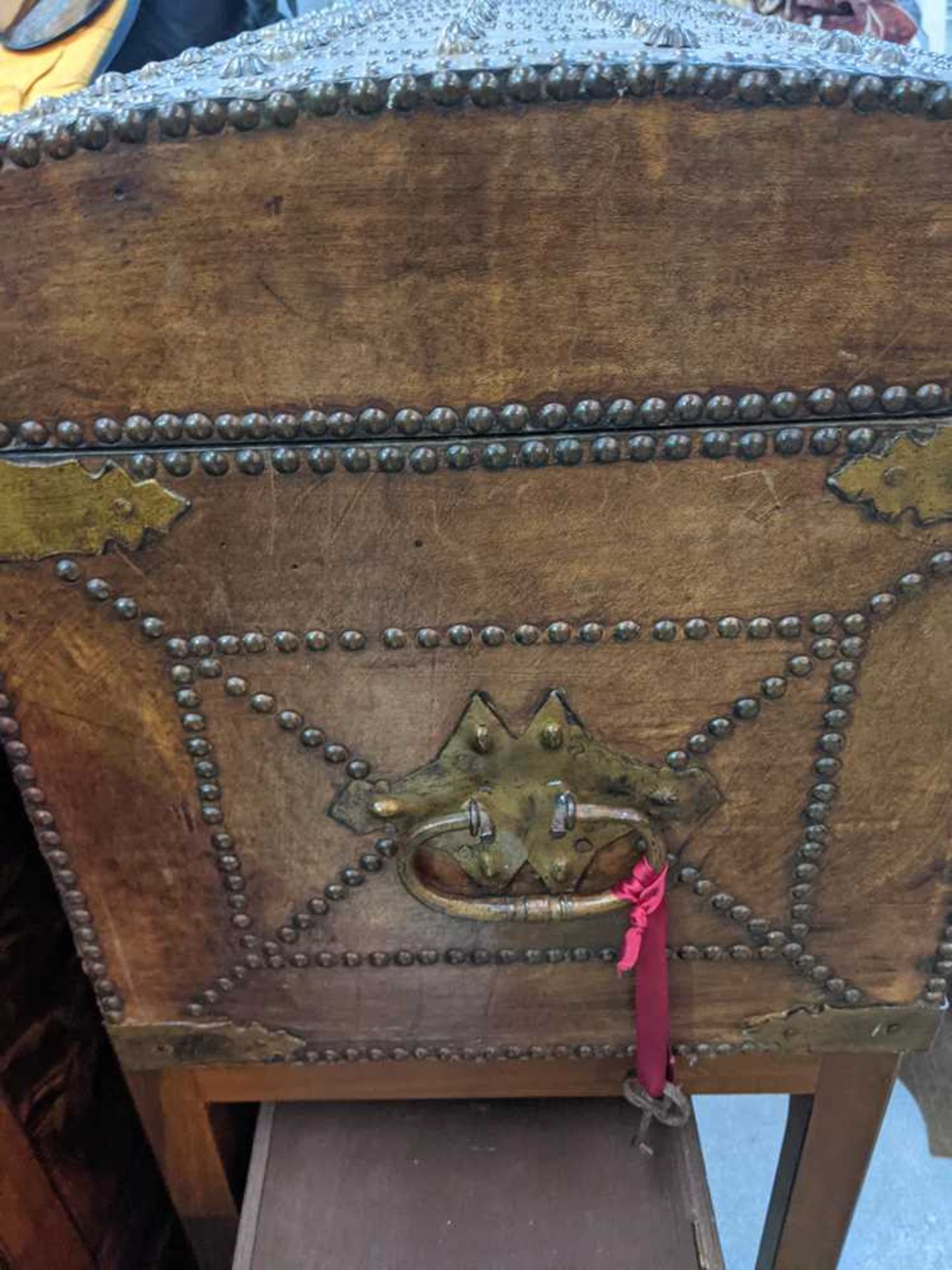 STUDDED DOME-TOP LEATHER CHEST-ON-STAND 18TH CENTURY, THE STAND LATER - Image 5 of 11