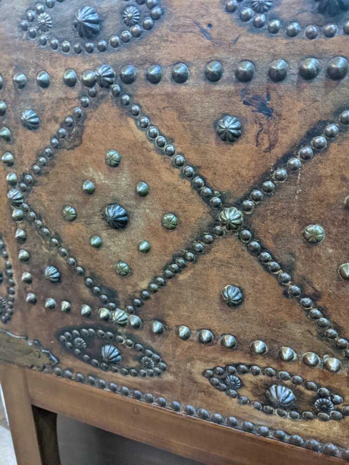 STUDDED DOME-TOP LEATHER CHEST-ON-STAND 18TH CENTURY, THE STAND LATER - Image 4 of 11