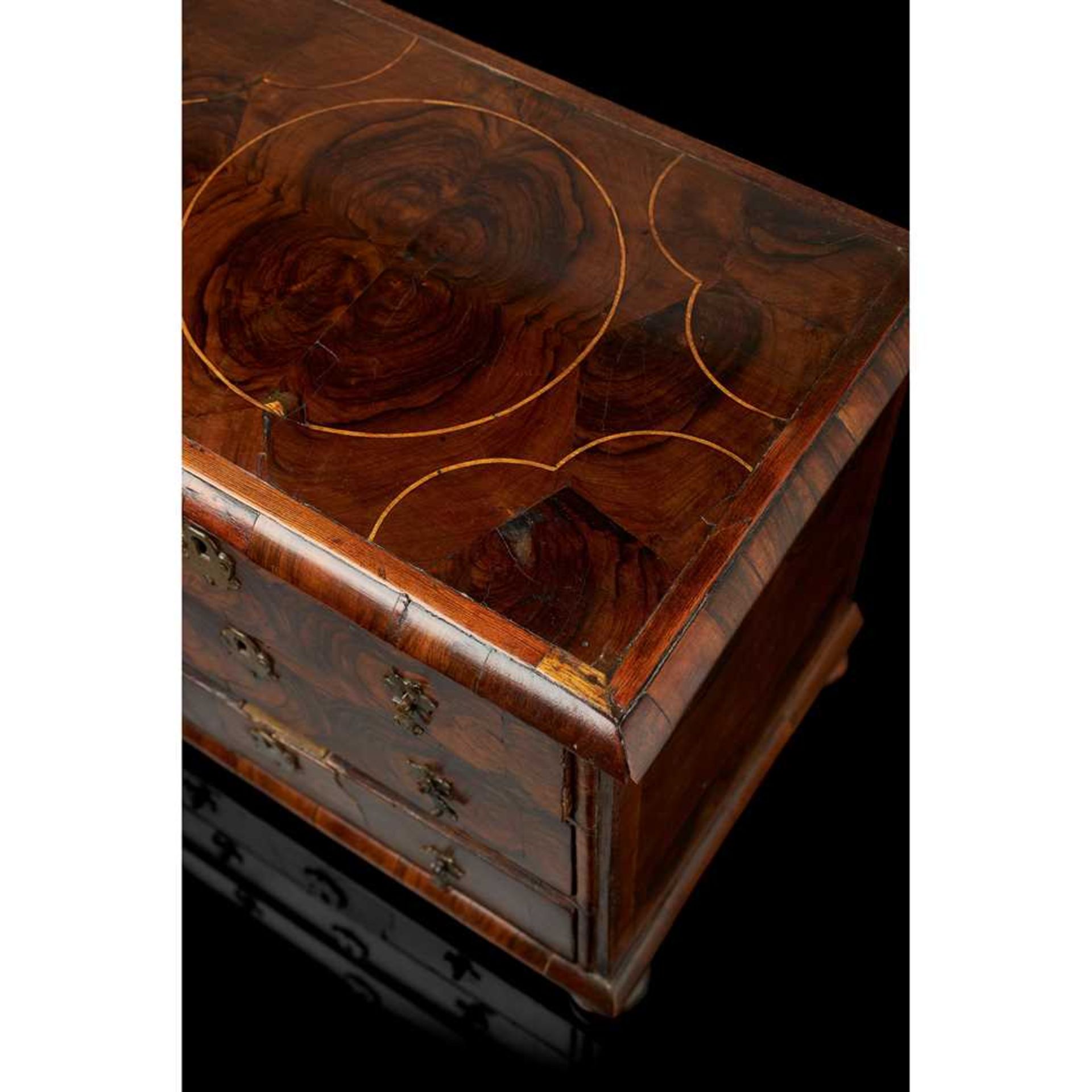 WILLIAM AND MARY OYSTER VENEERED MINIATURE CHEST OF DRAWERS LATE 17TH CENTURY - Image 5 of 5