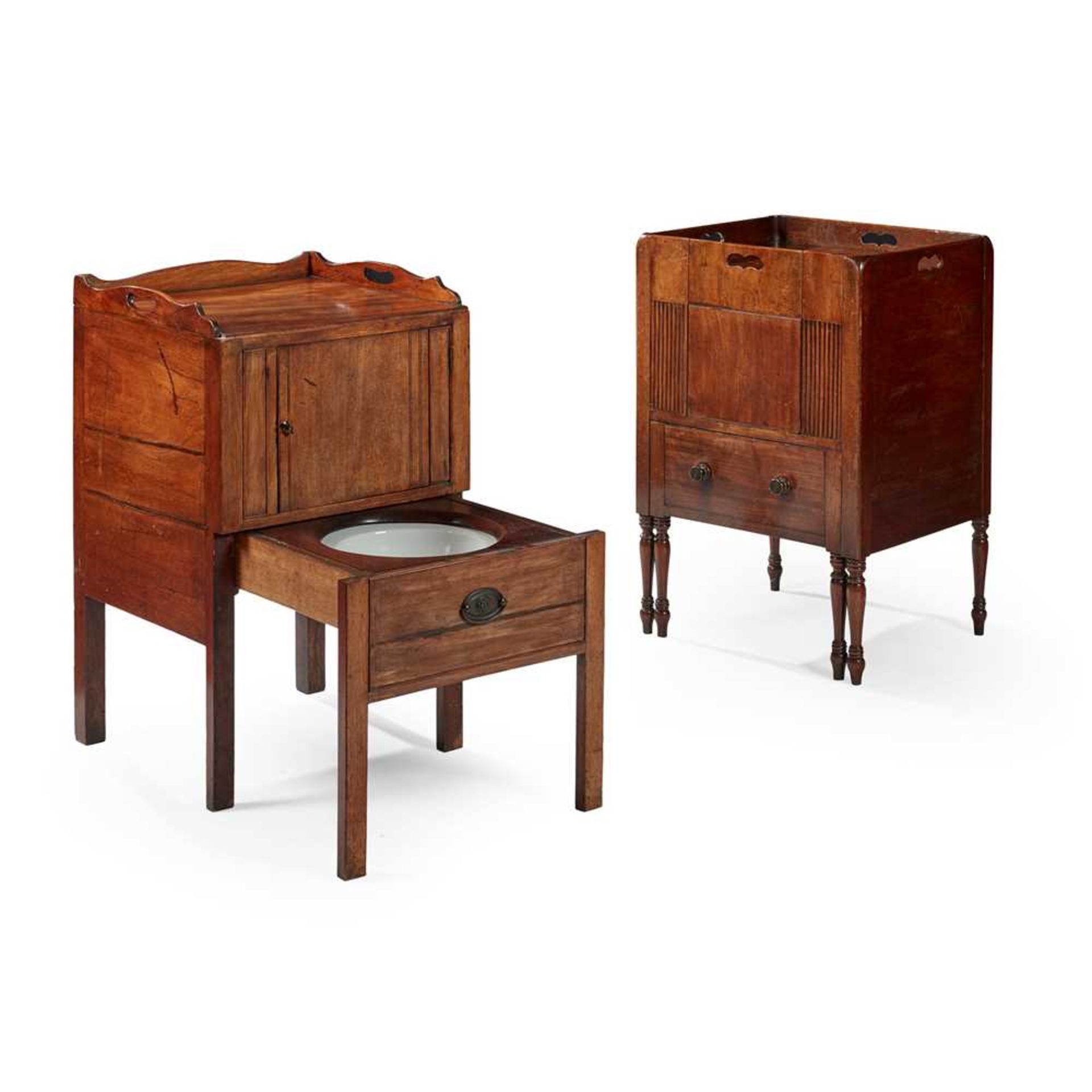 TWO LATE GEORGE III MAHOGANY TRAY-TOP BEDSIDE COMMODES - Bild 2 aus 2
